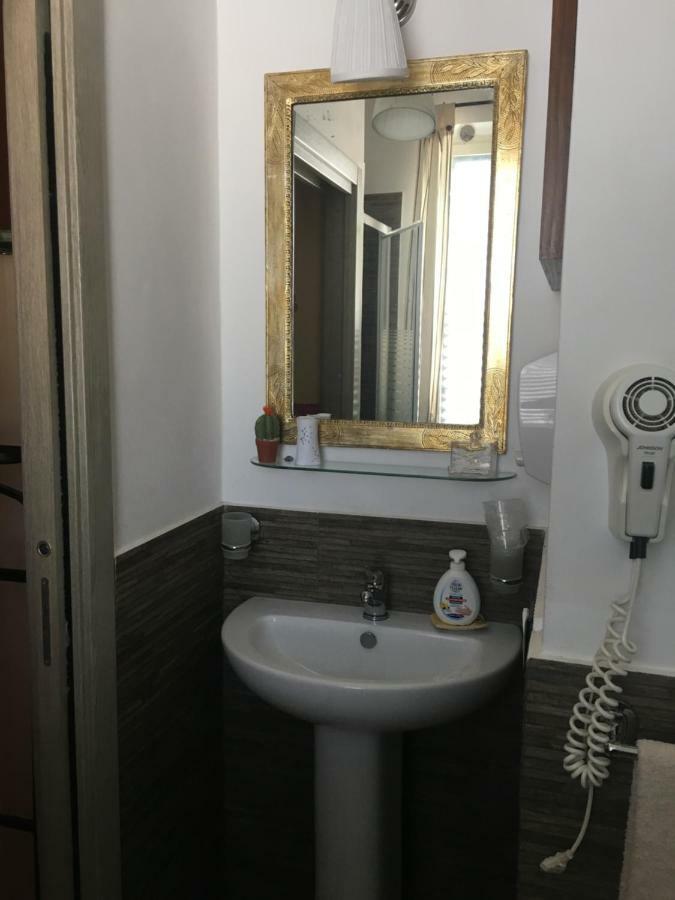 Mondello Room ภายนอก รูปภาพ
